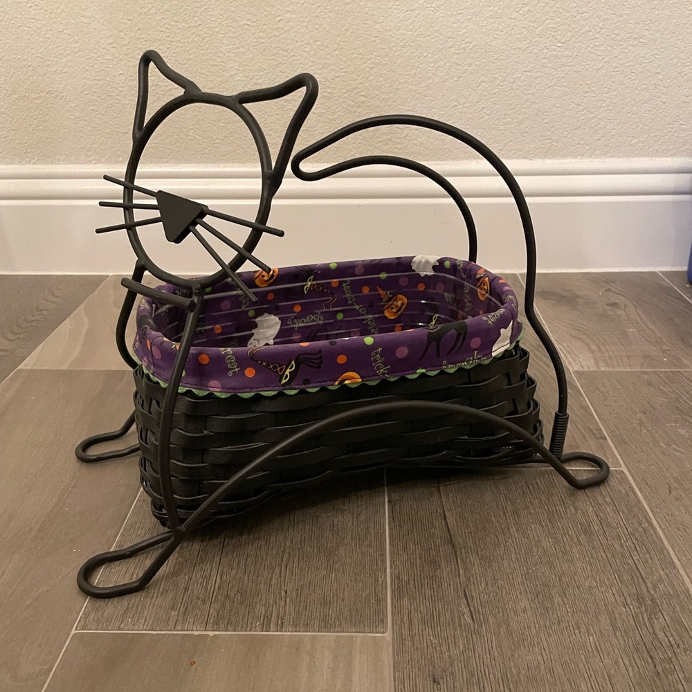 RARE 2009 Longaberger Halloween Basket & Wrought Iron Black Cat